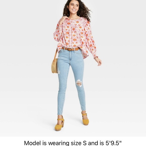 Universal Thread Women’s Small Floral Top 70s NWT Groovy Festival Hippie Love - Picture 5 of 7